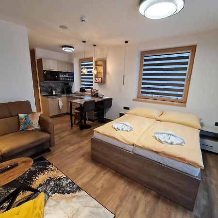 Apartman Veka-Hotel Ovruc Štrbské Pleso Esterno foto